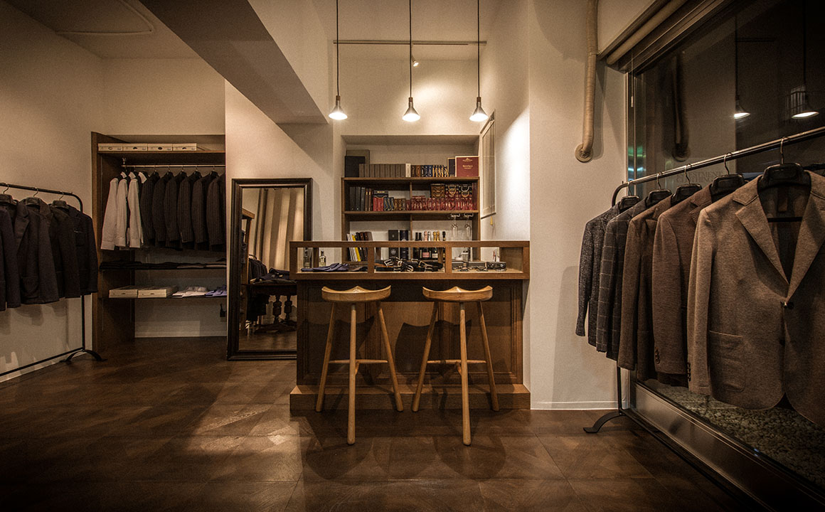 INVESTMENT CLOTHING